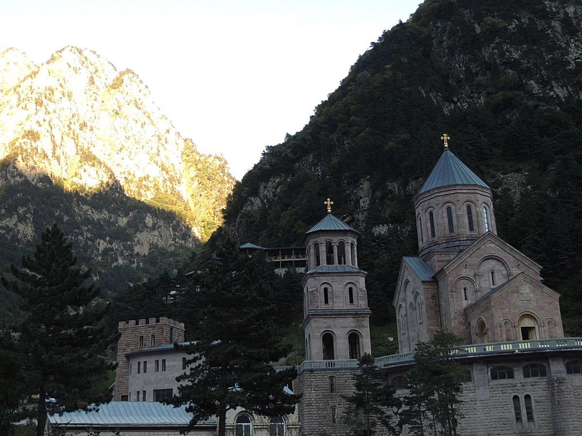 Гостевой дом Нино Хетагури Казбеги Экстерьер фото